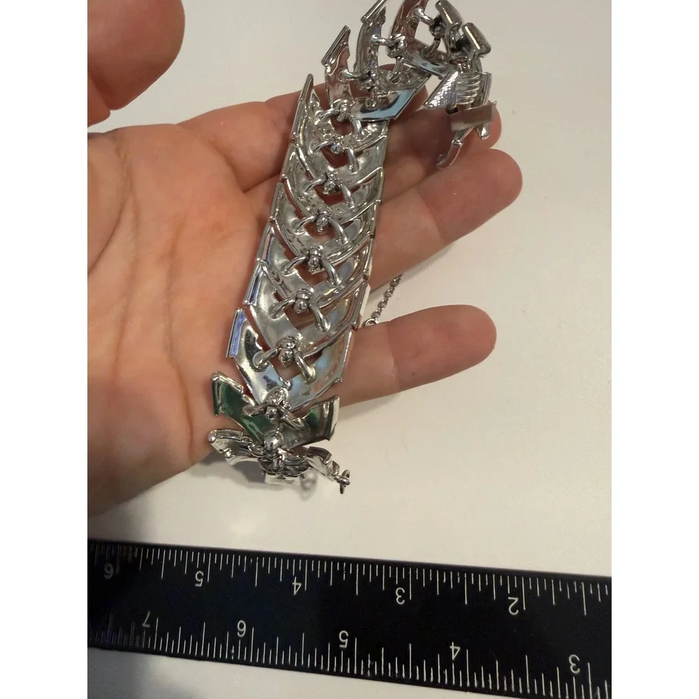Vintage Coro Silver Tone Basketweave Wide Link Bracelet Safety Chain Mid Century - Picture 2 of 3